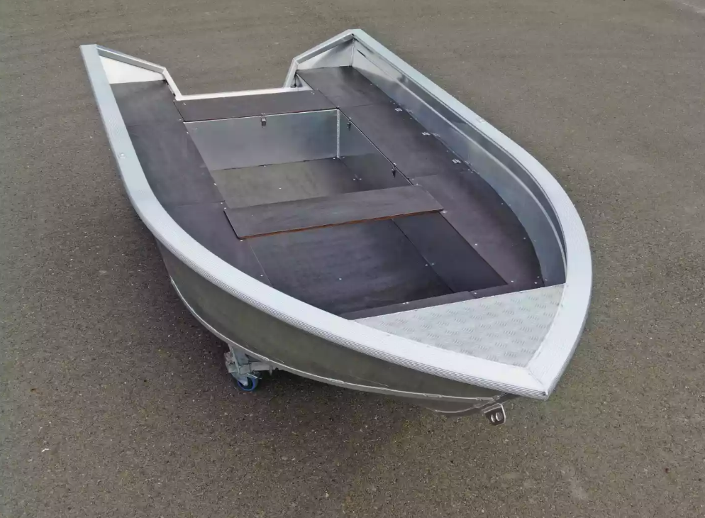 Алюминиевая лодка  Неман-420 в Набережных Челнах