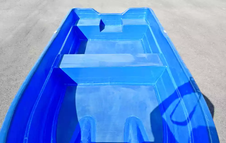 Стеклопластиковая лодка Neman-340 (тримаран) в Набережных Челнах