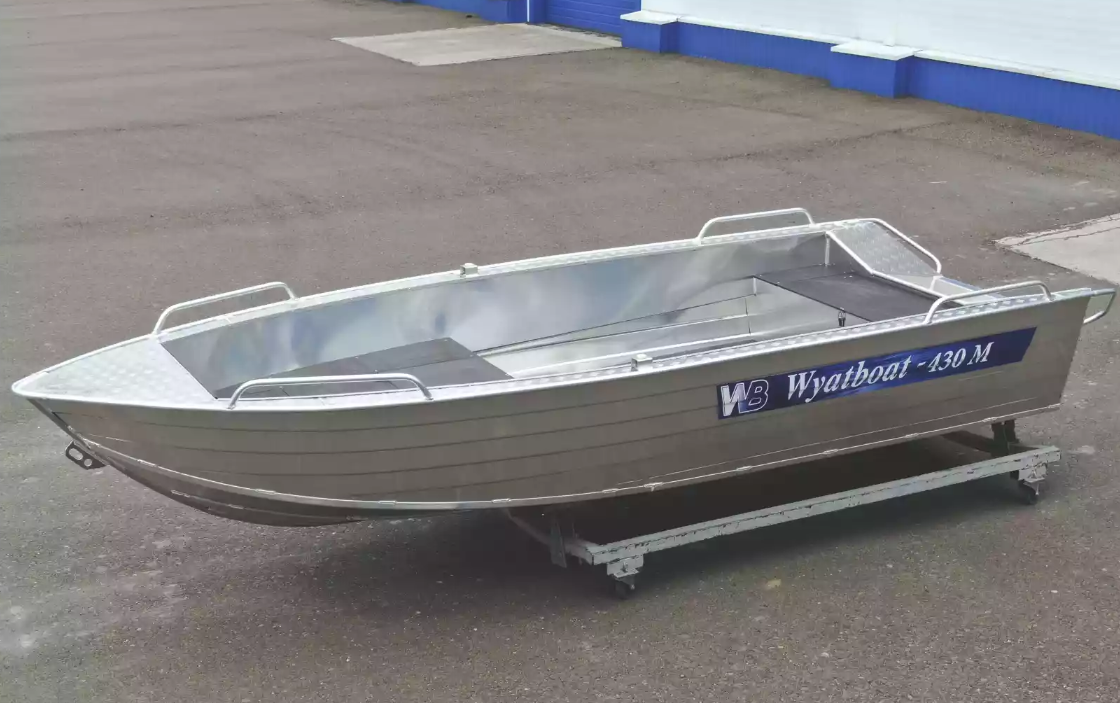 Алюминиевая лодка  Wyatboat-430М FISH в Набережных Челнах