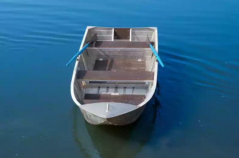 Алюминиевая лодка Вятка-Профи 32 в Набережных Челнах