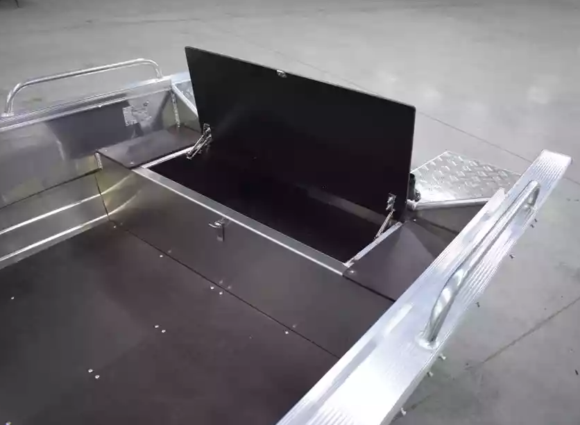 Алюминиевая лодка  Wyatboat-430 Р в Набережных Челнах