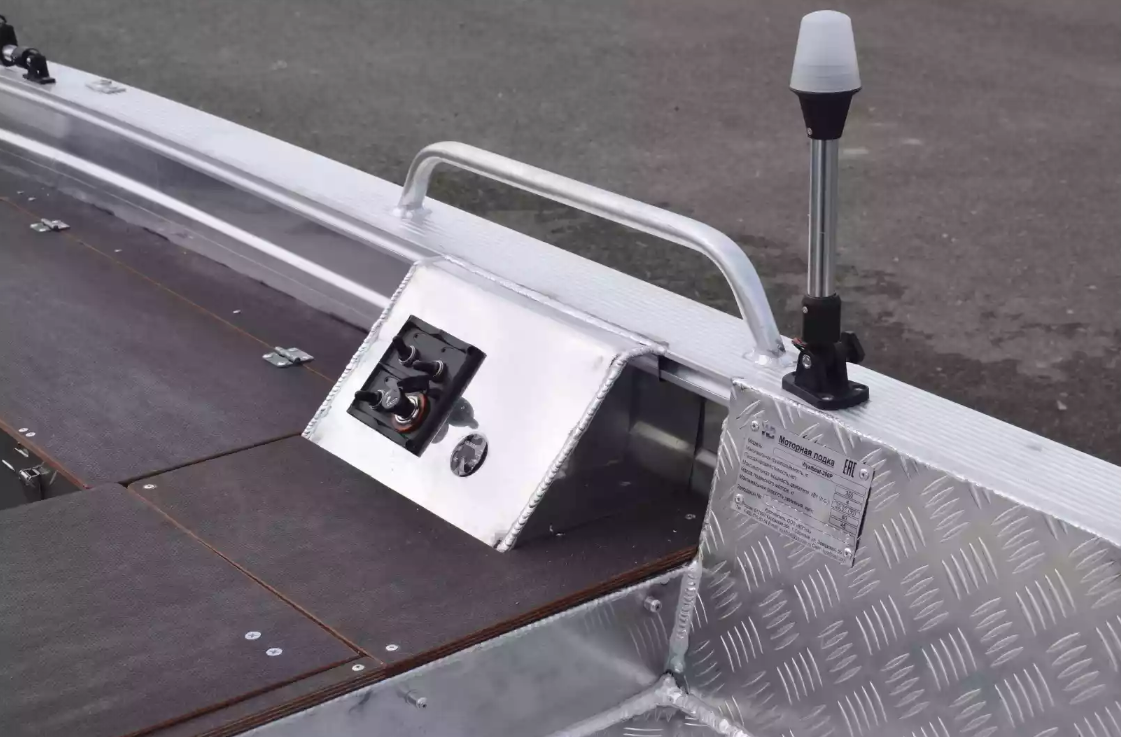 Алюминиевая лодка Wyatboat-390РМ в Набережных Челнах