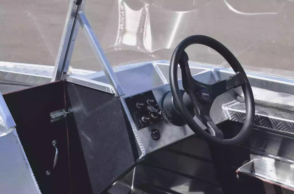 Алюминиевая лодка Wyatboat-390 DCM в Набережных Челнах