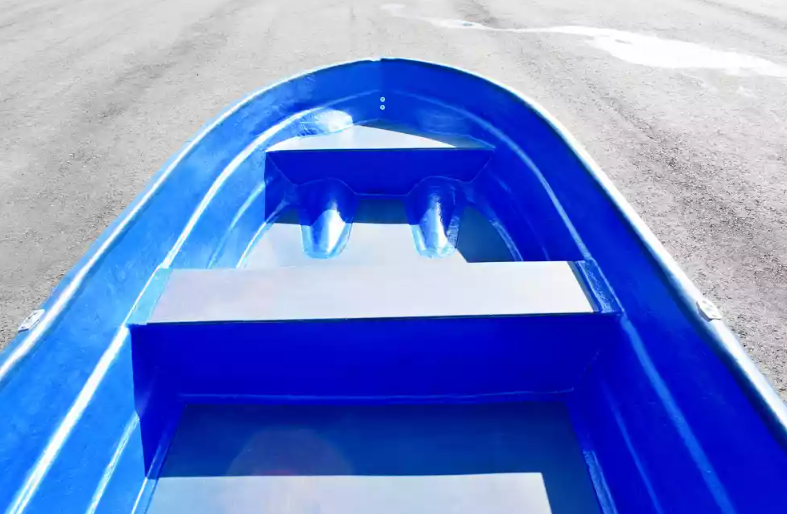 Стеклопластиковая лодка Neman-340 (тримаран) в Набережных Челнах