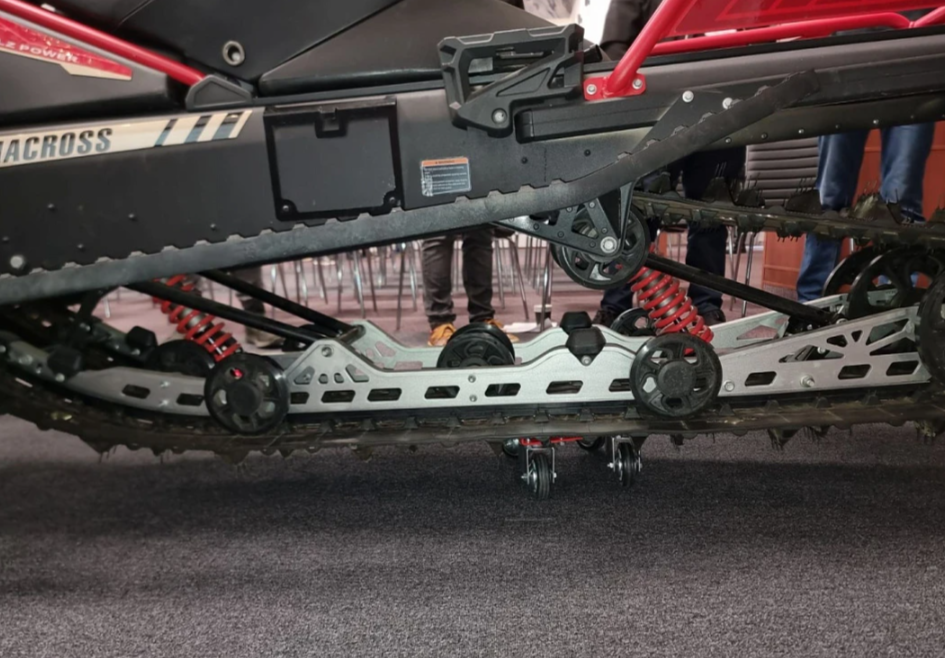 Снегоход AODES Siberiacross 1000 SWT 600mm LCD 6.8 в Набережных Челнах