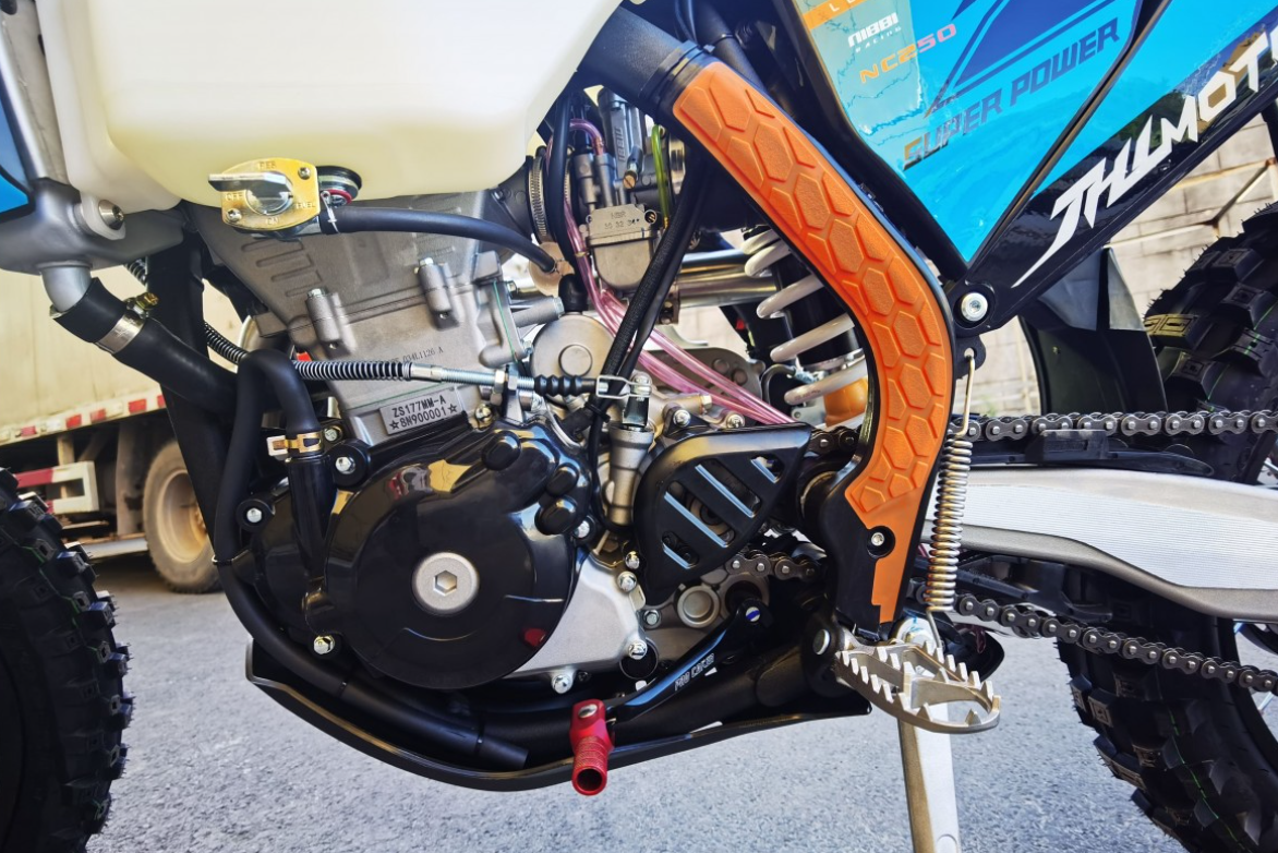 Мотоцикл JHLMOTO JHL Z7 NC250S (177MM-A) в Набережных Челнах