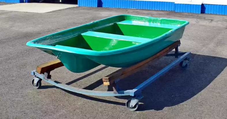 Стеклопластиковая лодка Старт (тримаран) в Набережных Челнах