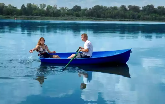 Стеклопластиковая лодка Дельфин в Набережных Челнах