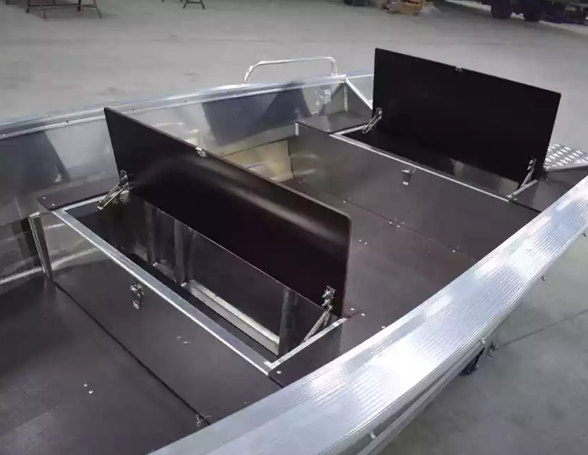 Алюминиевая лодка  Wyatboat-430 Р в Набережных Челнах