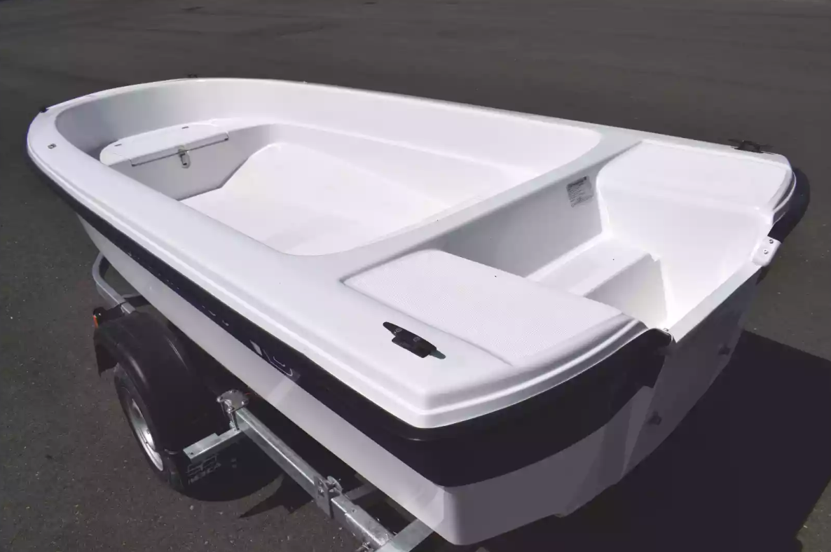 Стеклопластиковая лодка Wyatboat 430 тримаран в Набережных Челнах