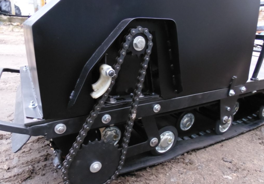 Мотобуксировщик AhtaR Зима 15 л/с с вариатором в Набережных Челнах