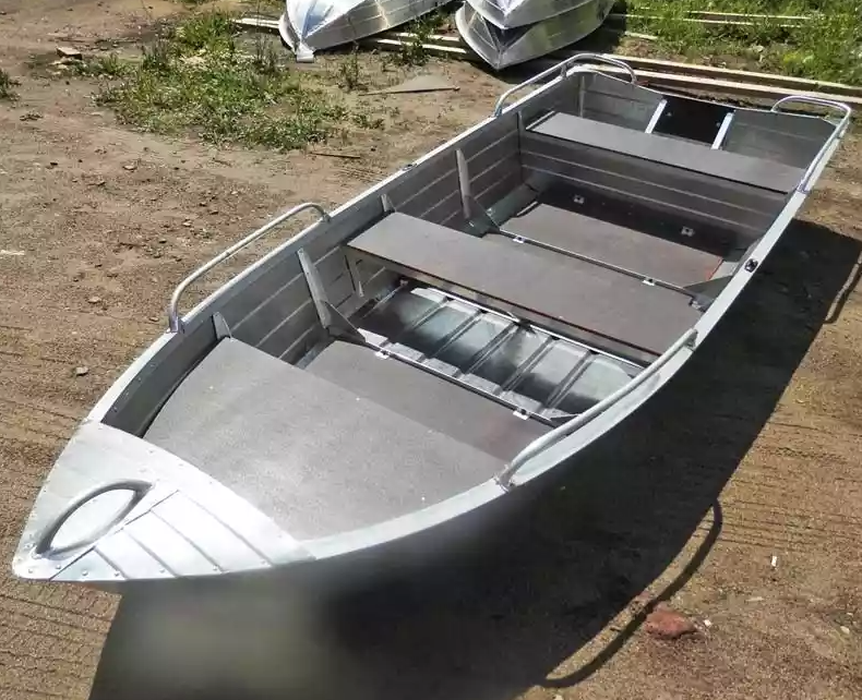 Алюминиевая лодка Вятка-Профи 37 в Набережных Челнах