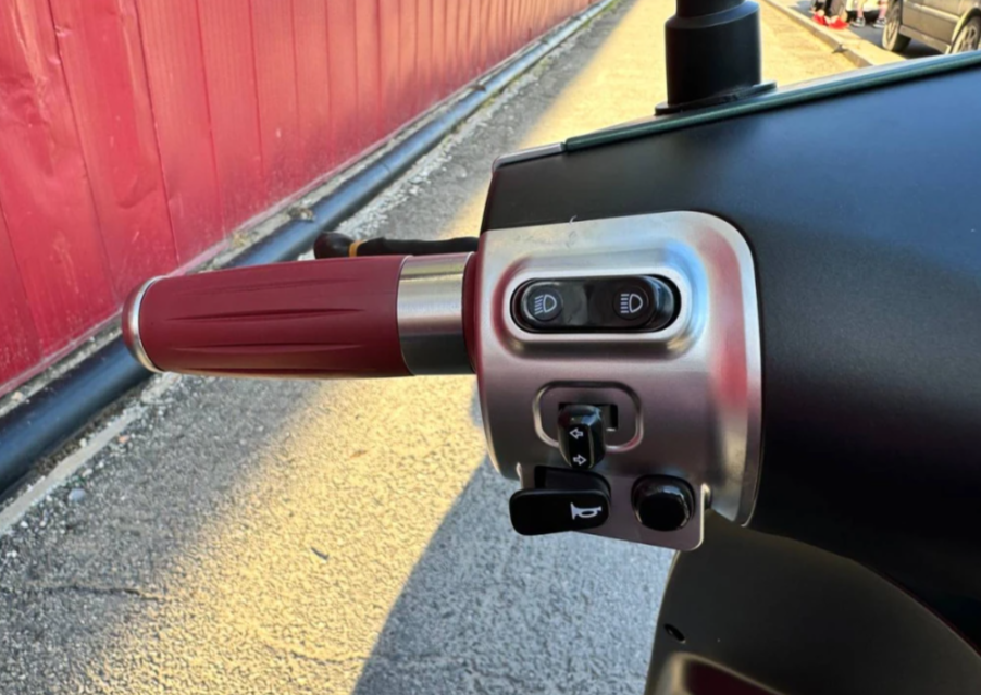 Скутер PROMAX Miami 240 (49) в Набережных Челнах