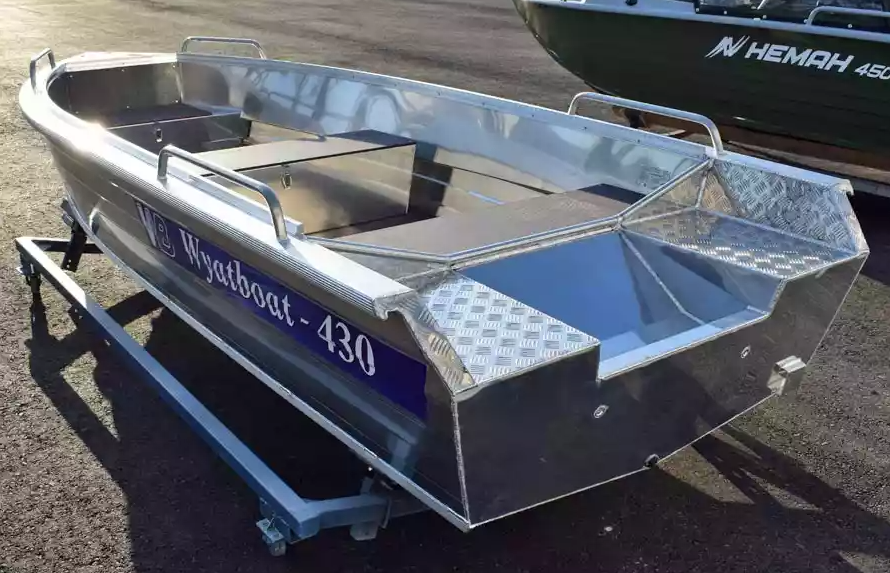 Алюминиевая лодка  Wyatboat-430 Р в Набережных Челнах