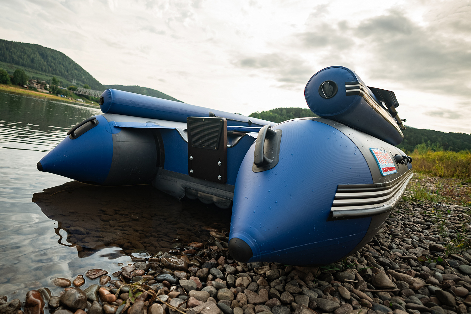 Лодка MISHIMO RIVER FJET PRO 410  под водомет в Набережных Челнах