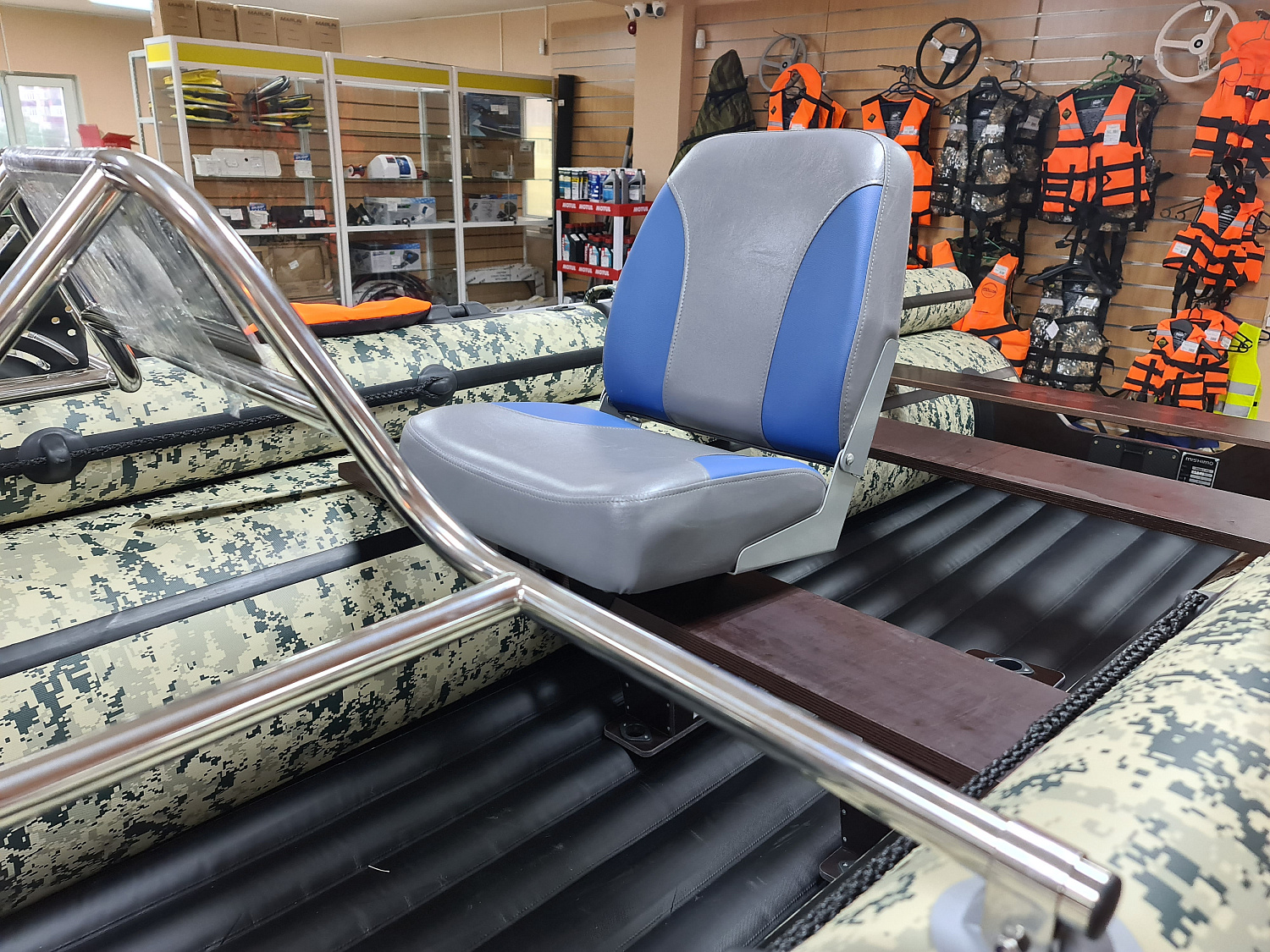 КРЕСЛО МЯГКОЕ РАСКЛАДНОЕ С ПОВОРОТНЫМ МЕХАНИЗМОМ ДЛЯ ЛОДОК в Набережных Челнах