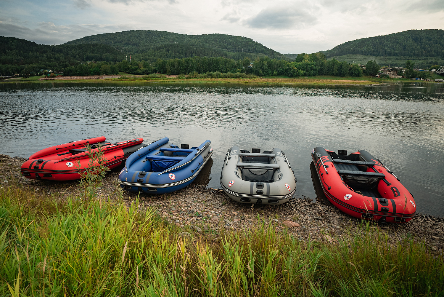 Лодка MISHIMO RIVER FJET PRO 410  под водомет в Набережных Челнах