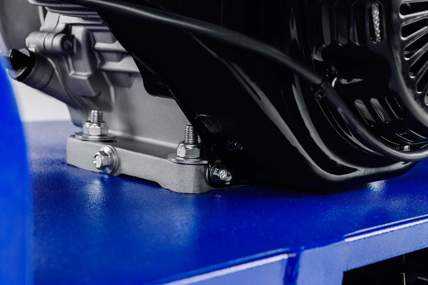 Мотобуксировщик SNOW DOG 17 с эл. запуском (DINKING) в Набережных Челнах