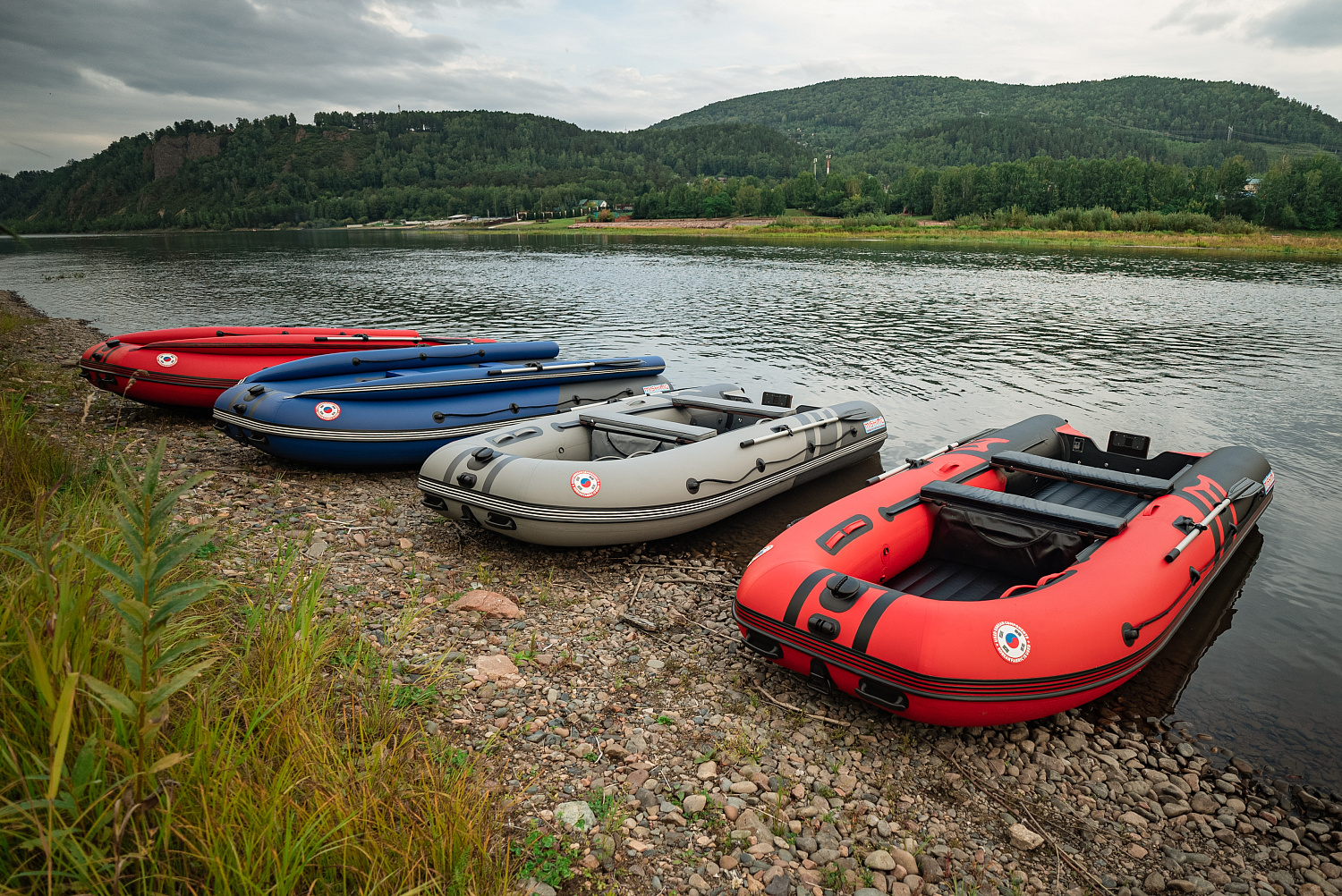 Лодка MISHIMO RIVER FJET PRO 410  под водомет в Набережных Челнах