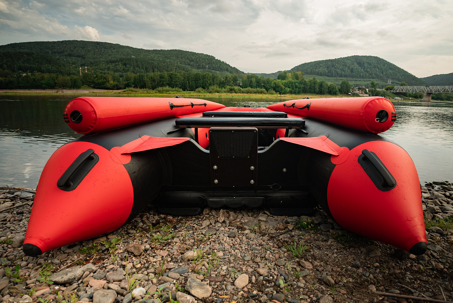 Лодка MISHIMO RIVER FJET PRO 410  под водомет в Набережных Челнах