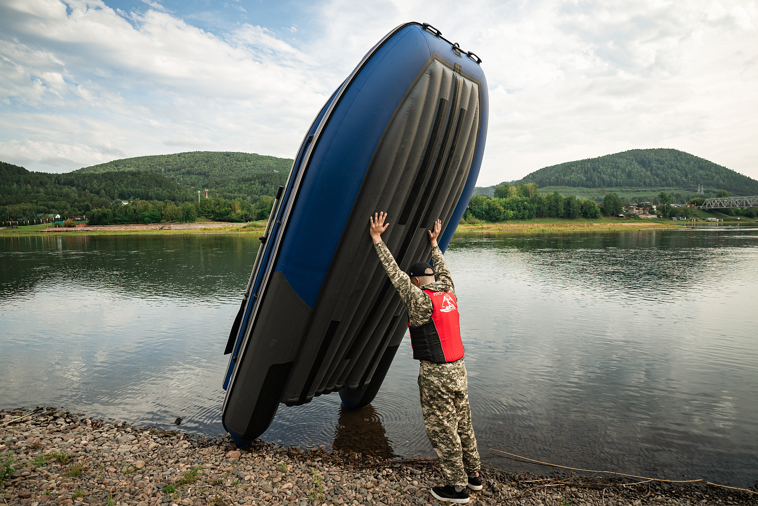 Лодка MISHIMO RIVER FJET PRO 410  под водомет в Набережных Челнах